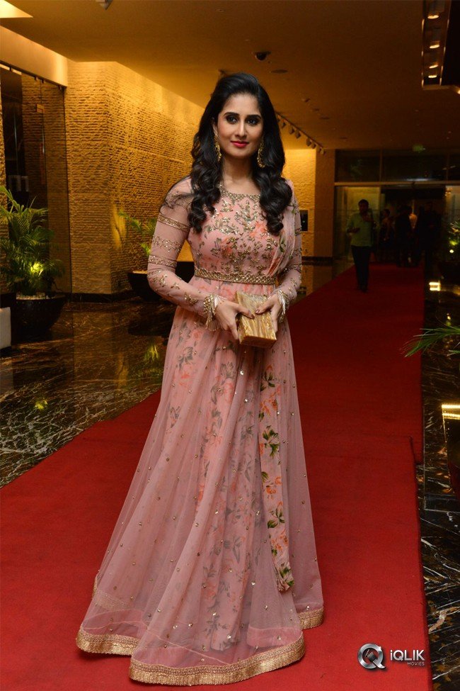 Shamili-at-Ammammagari-Illu-Pre-Release-Function-Photos